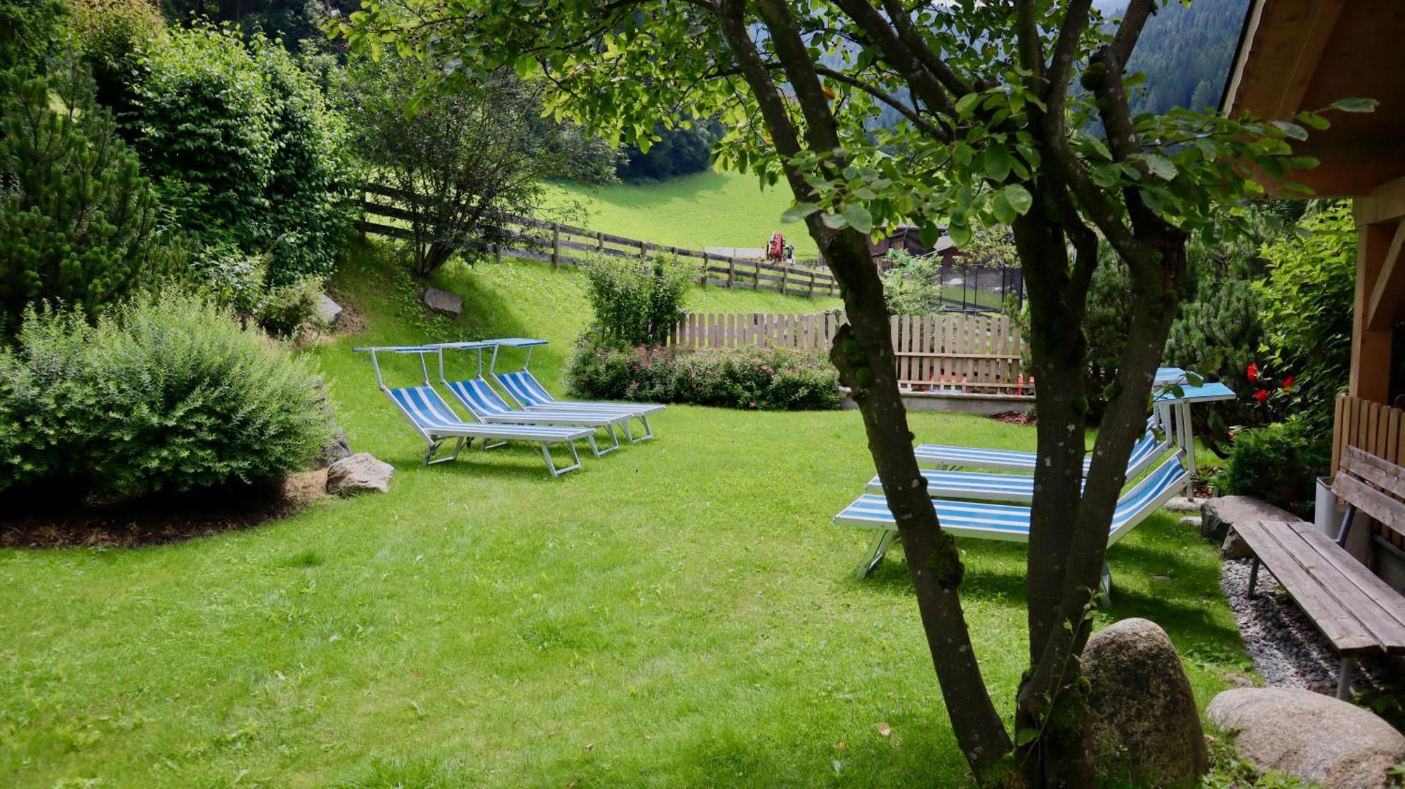 Almhotel Bergerhof Sarentino Dış mekan fotoğraf
